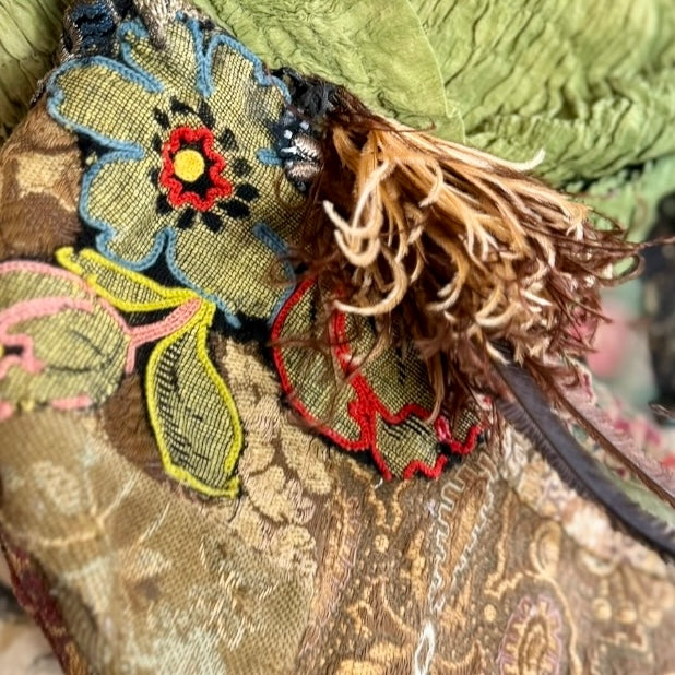 Omnia, reworked 80s half moon cross body bag