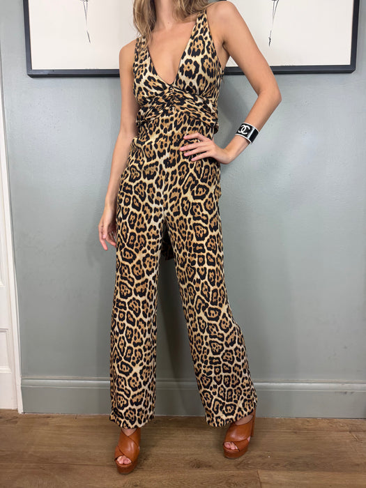 Donna, 70s leopard print jumpsuit