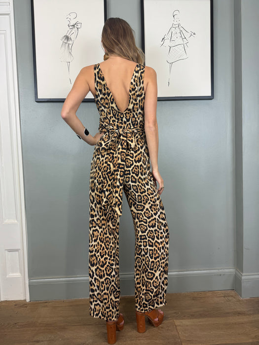 Donna, 70s leopard print jumpsuit