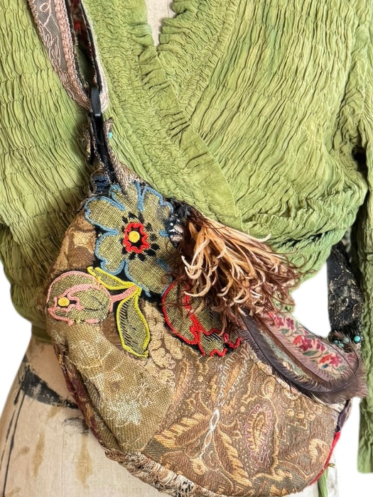 Omnia, reworked 80s half moon cross body bag