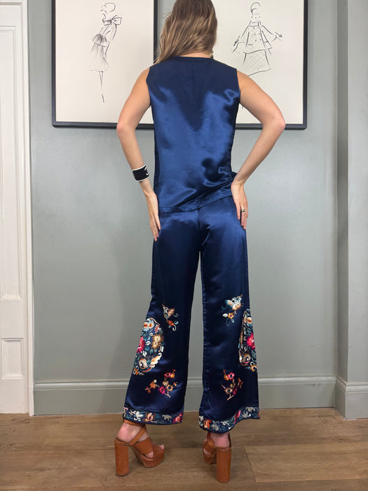 Ariadne, 40s Chinese navy and embroidered set