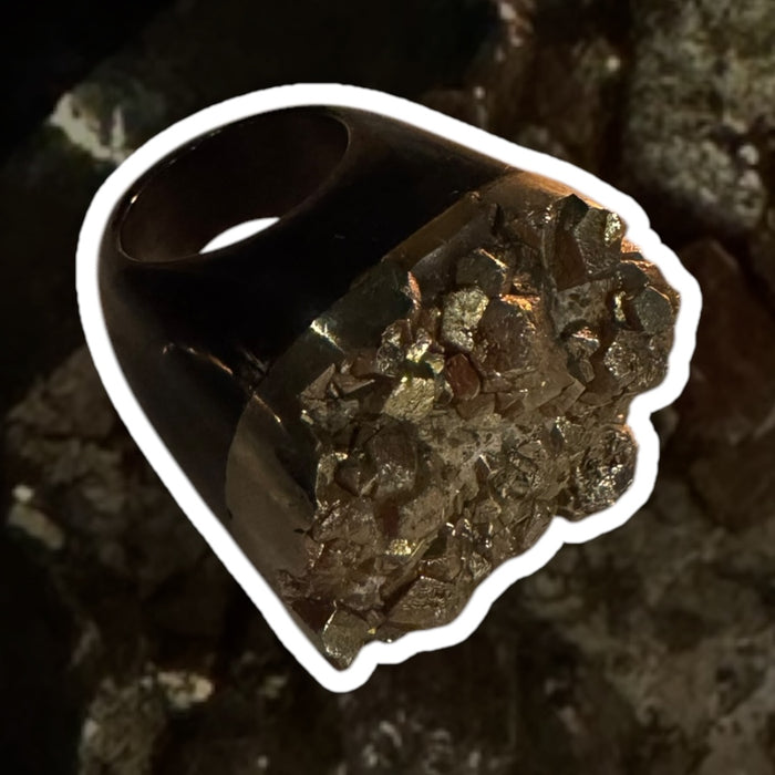 Candice, 70s large moon rock ring