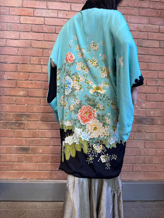Liza, 30s silk Japanese floral kimono
