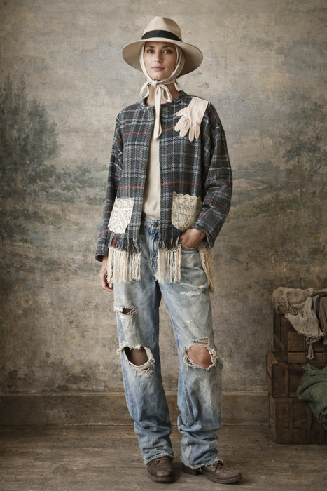 Tais, reworked 70s checked blanket with lace pockets and 20s glove