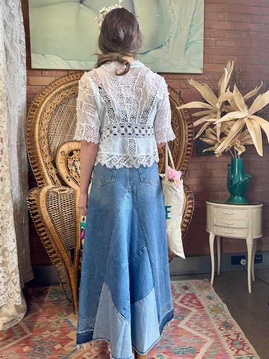 Gigi, 40s white cotton and lace jacket
