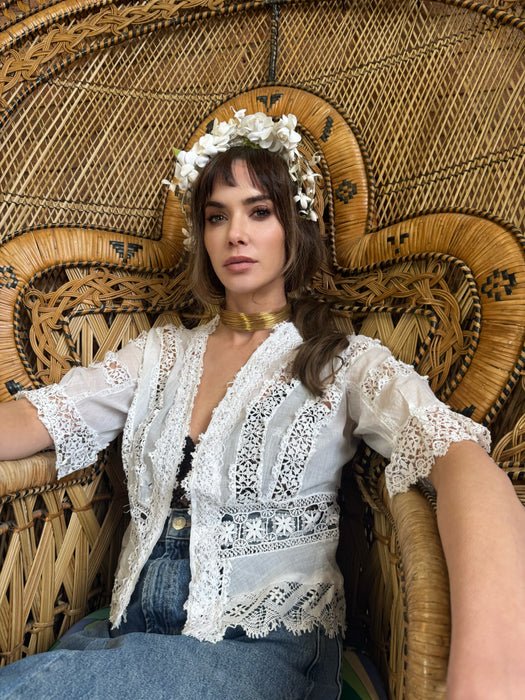Gigi, 40s white cotton and lace jacket