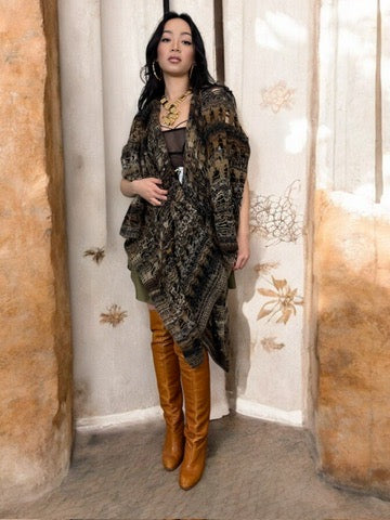 KNITWEAR