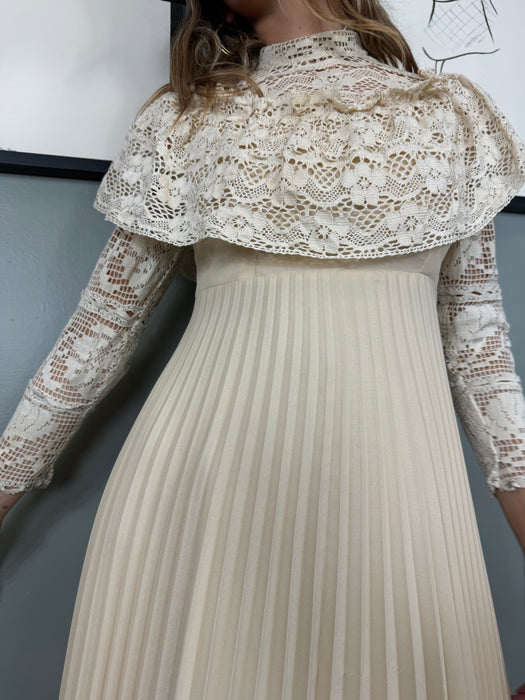 Odette, 70s cream crochet pleated dress
