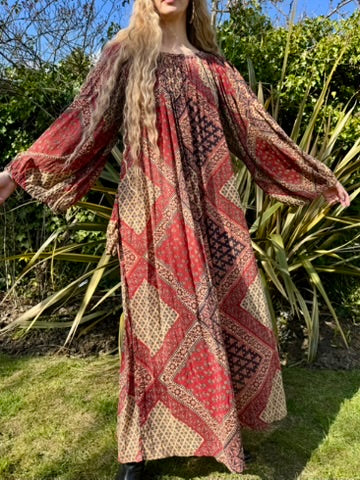 Bougie, 70s Indian cotton block print dress