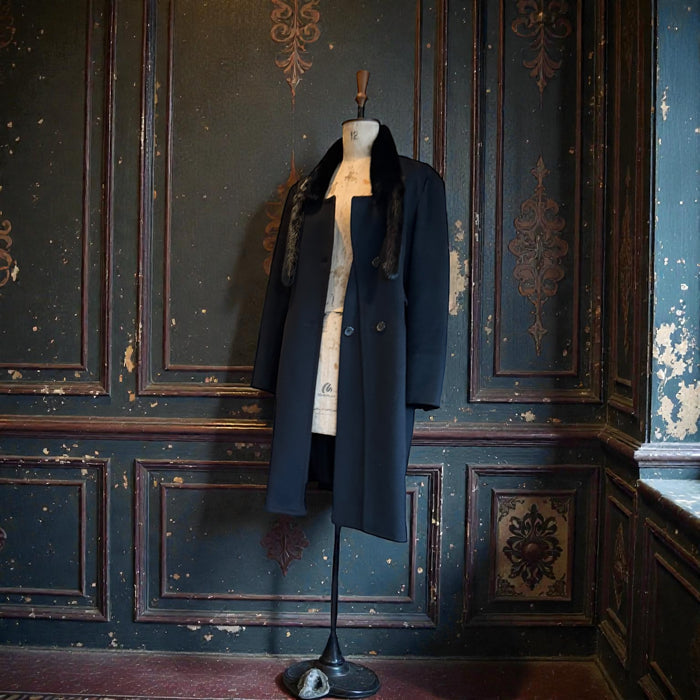 Yves Saint Laurent, 90s black we and fur collar coat
