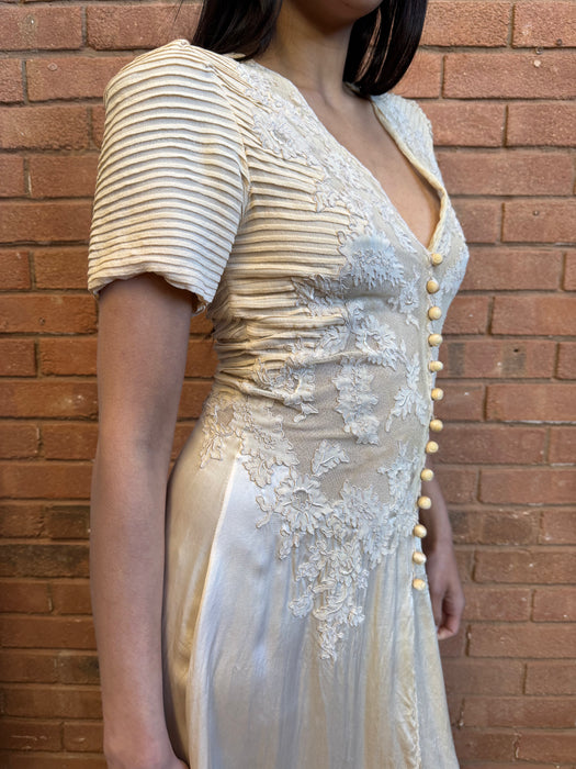 Ostuni, 30s cream silk and lace dress