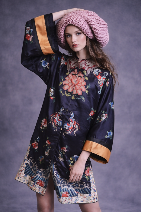 Shannon, 19thC Chinese silk embroidered kimono robe