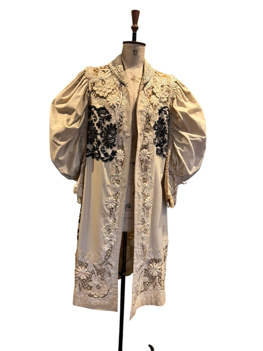 Ark, Victorian Museum worthy cream wool coat with balloon sleeves
