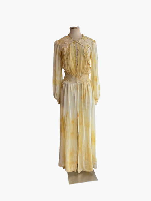 Barley, hand dyed 30s silk and lace robe