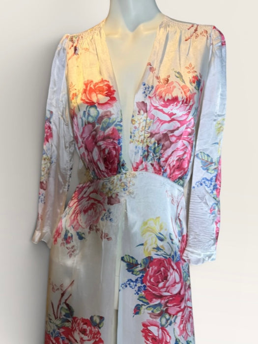 Hay, 1930s silk floral robe with front buttons