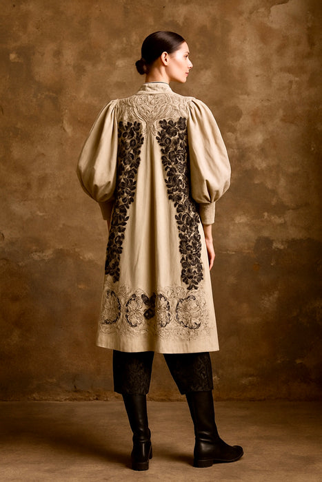 Ark, Victorian Museum worthy cream wool coat with balloon sleeves