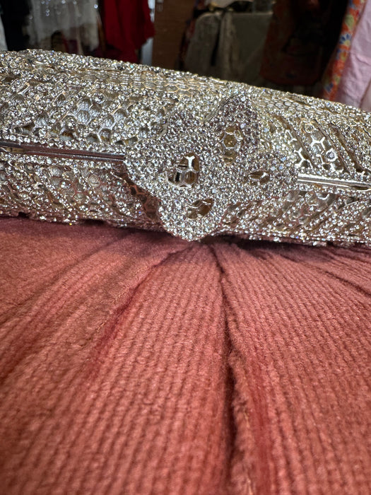 Badia, Y2K crystal floral silver filigree clutch