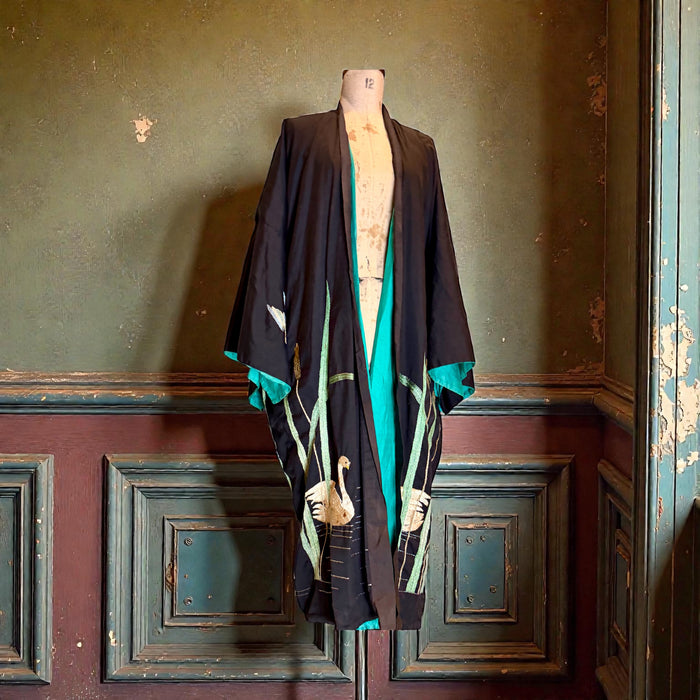 Plume, 40s silk embroidered Japanese Kimono