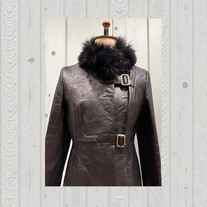 Ali, 70s original black leather and faux fur buckle coat