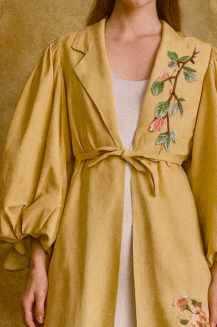 Magda, 40s silk coat with floral embroidery and voluminous sleeves