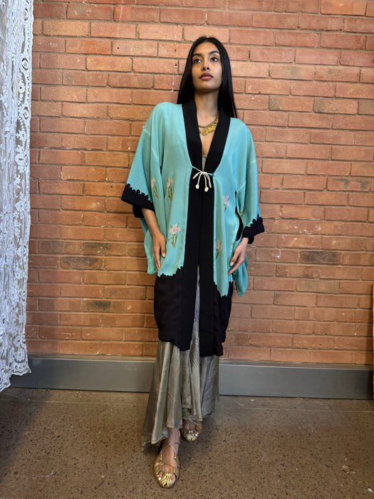 Liza, 30s silk Japanese floral kimono