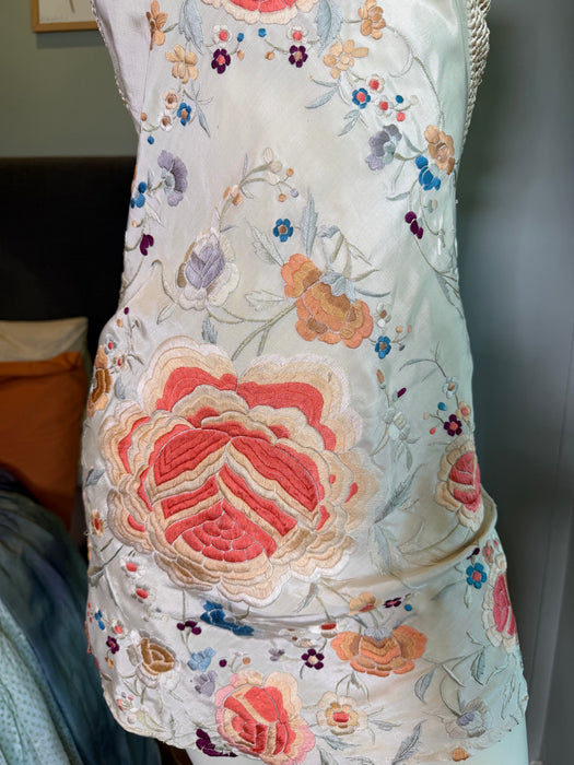 Diana, reworked short 40s silk embroidered piano shawl dress