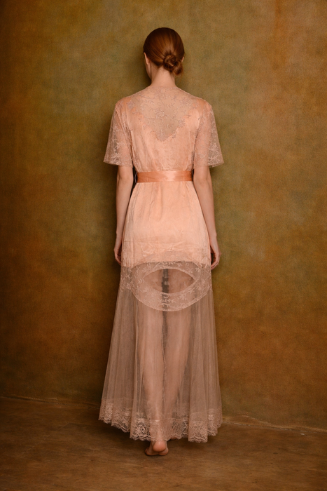 Patina, 30s peach silk and lace tulle belted wrap over dress/robe