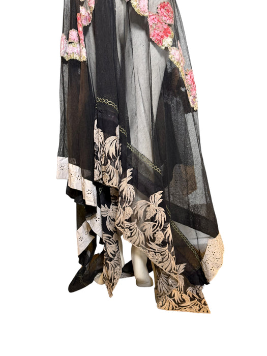 Amber, reworked 1940s French floral embroidered lace dress