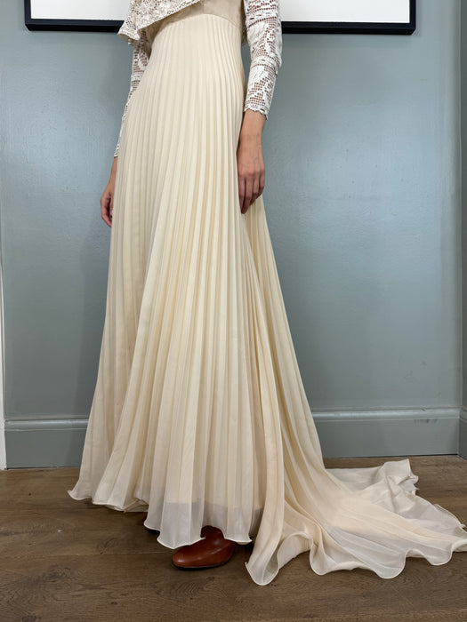 Odette, 70s cream crochet pleated dress