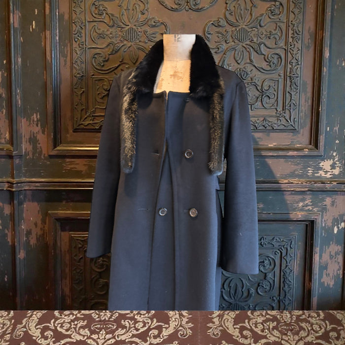 Yves Saint Laurent, 90s black we and fur collar coat