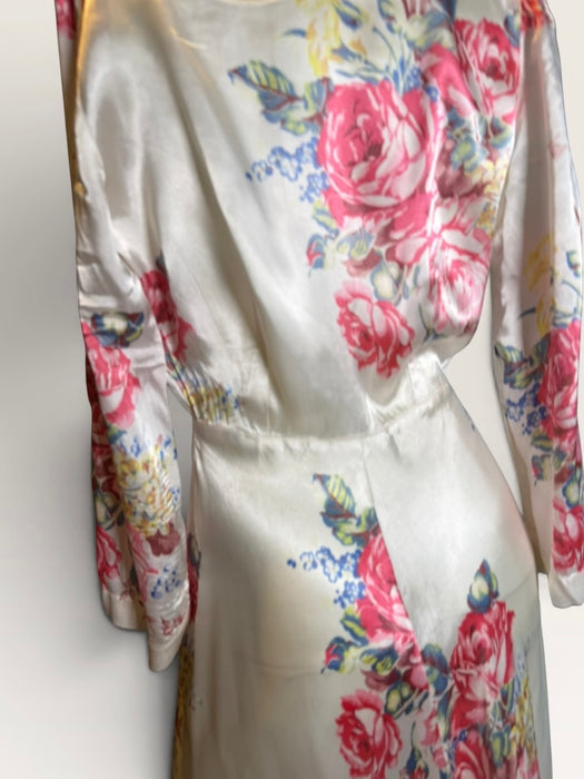 Hay, 1930s silk floral robe with front buttons