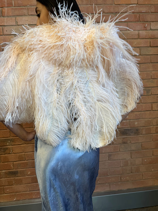 Aida, 30s light peach ostrich feather cape