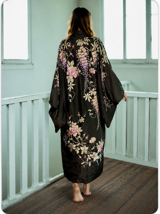 Chi, 1940s dark brown silk Japanese embroidered floral kimono