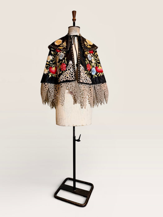 Drew, 30s Matador style Trajes de Luces embroidered and sequins cape