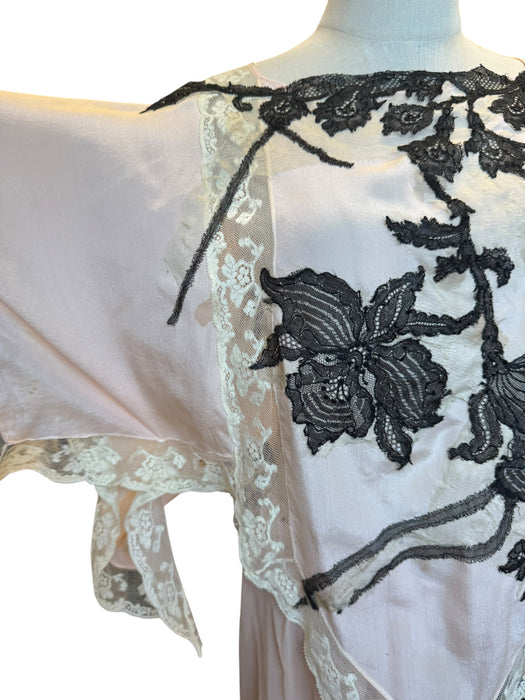 Shona, 30s silk and lace lounge set