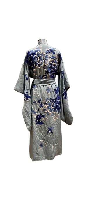 Didi, 40s blue embroidered Japanese kimono