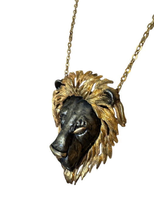 Maine, 70s two tone metal lion necklace