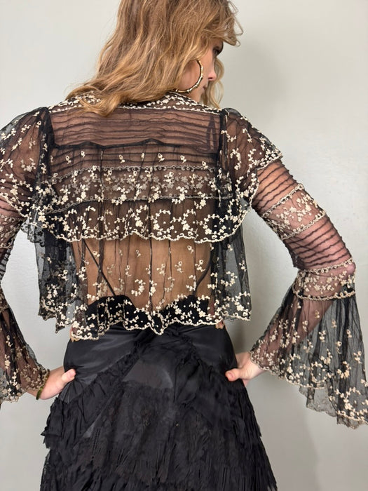 Blondie, 20s monochrome lace flair sleeve jacket