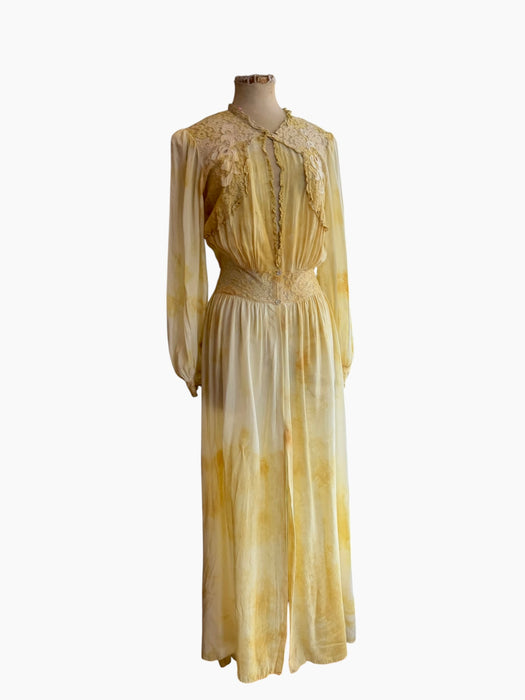 Barley, hand dyed 30s silk and lace robe
