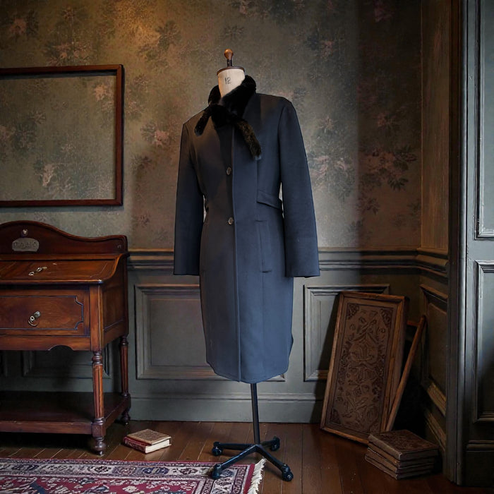 Yves Saint Laurent, 90s black we and fur collar coat