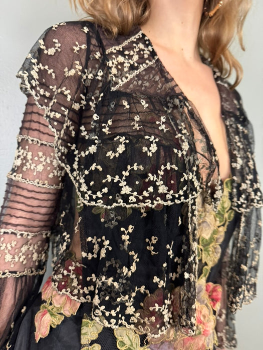 Blondie, 20s monochrome lace flair sleeve jacket