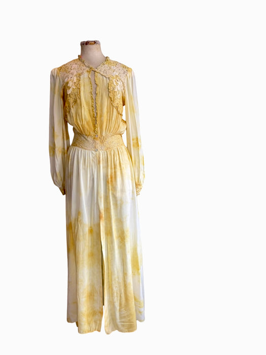 Barley, hand dyed 30s silk and lace robe