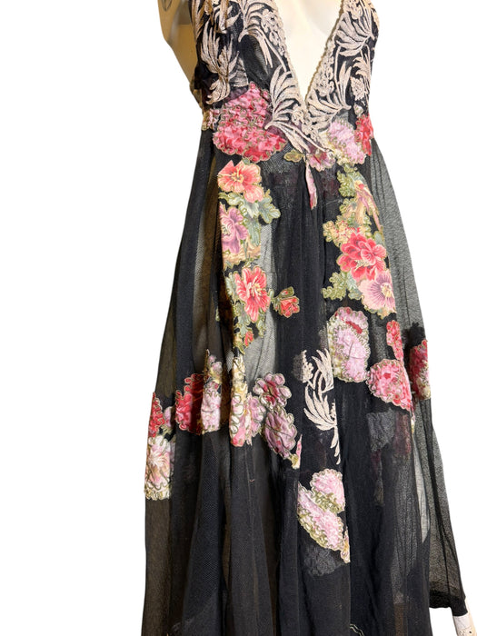 Amber, reworked 1940s French floral embroidered lace dress