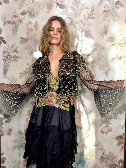 Blondie, 20s monochrome lace flair sleeve jacket