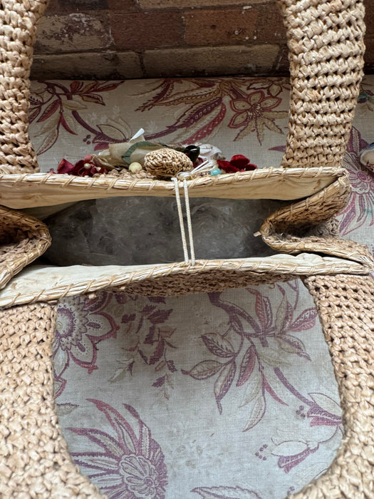 Aria, 40s floral woven straw bag