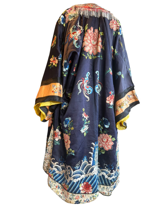 Shannon, 19thC Chinese silk embroidered kimono robe