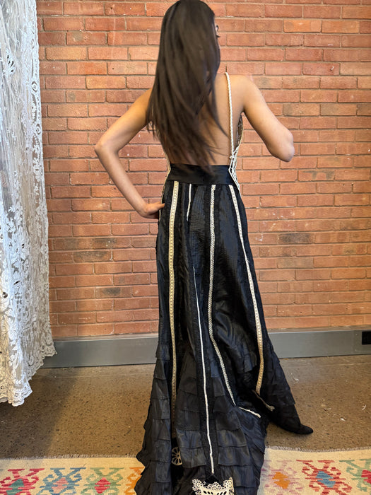 Frida, Victorian monochrome dress