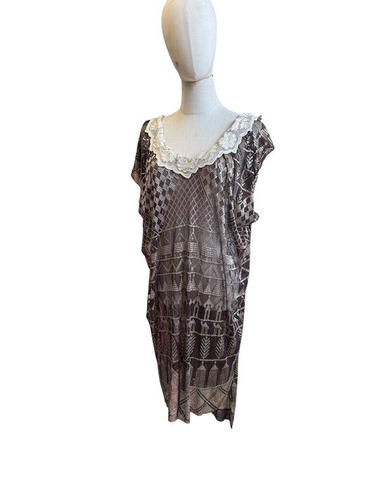 Morgana, 20s Assuit and lace asymmetric dress