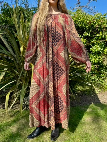 Bougie, 70s Indian cotton block print dress