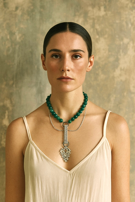 Mamie, reworked green and 20s beaded pendant necklace